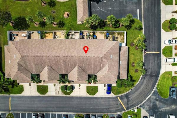 Forest Lake Townhomes, 3647 Pine Oak Cir #106, Fort Myers, Florida 33916, image 2