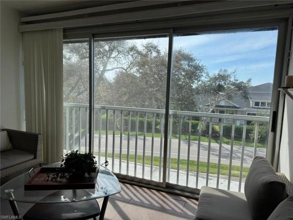 1900 Alamanda Dr #303, Naples, Florida 34102, image 1