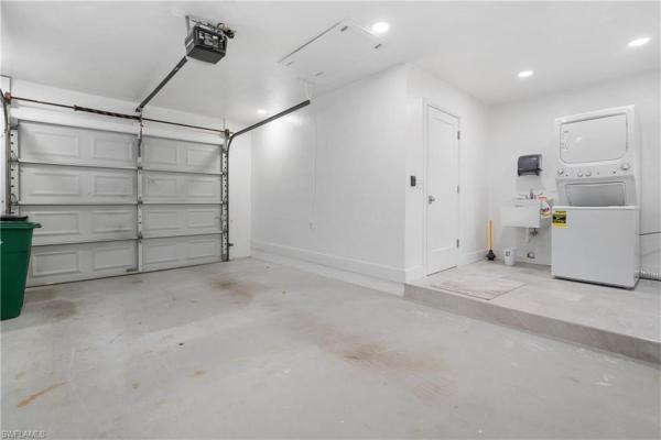 Royal Arms Villas, 250 Lanchester Ct #35, Naples, Florida 34112, image 1