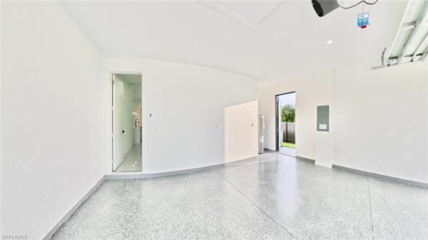 Cape Coral Residential, 2126 26th St, Cape Coral, Florida 33909, image 2