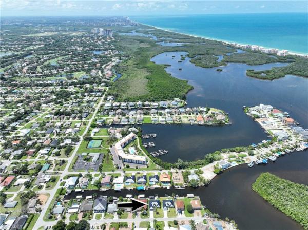 236 2nd St, Naples, Florida 34134, image 2