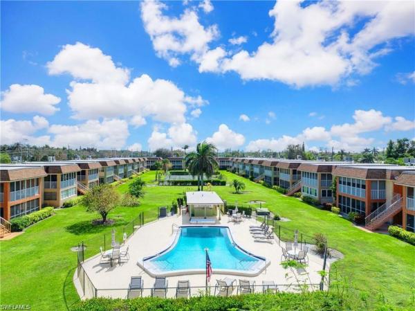 1400 Pompei Ln #21A, Naples, Florida 34103, image 1