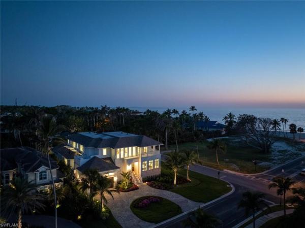 Aqualane Shores, 1835 S Gulf Shore Blvd, Naples, Florida 34102, image 2
