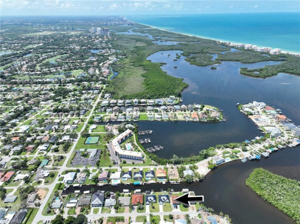 238 2nd St, Naples, Florida 34134, image 2