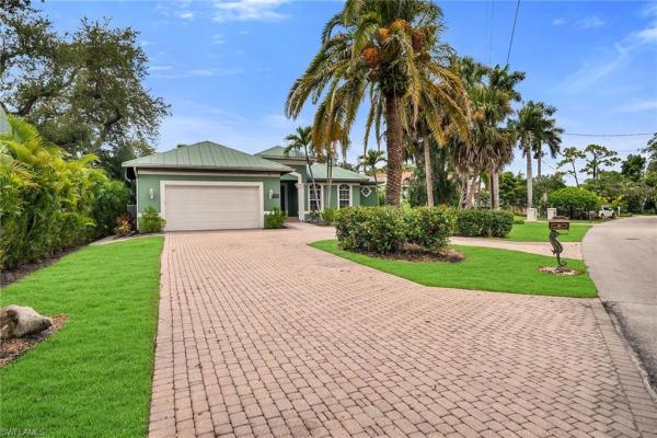 Heitmans, 27307 Tennessee St, Bonita Springs, Florida 34135, image 1