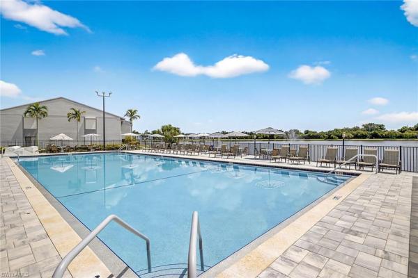 Pine Ridge Of Fort Myers Village, 9522 Windsor Club Cir, Fort Myers, Florida 33905, image 2