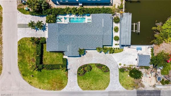203 1st St, Naples, Florida 34134, image 1