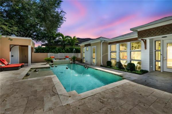 Lexington At Lone Oak, 6908 Lone Oak Blvd, Naples, Florida 34109, image 2