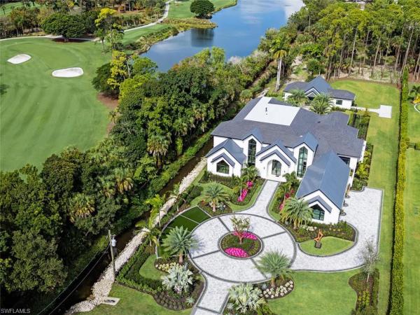 Coach House, 2145 Coach House Ln, Naples, Florida 34105, image 1