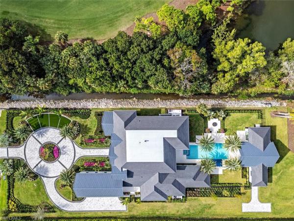 Coach House, 2145 Coach House Ln, Naples, Florida 34105, image 1