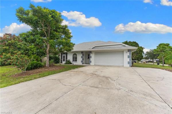 San Carlos Park, 17568 Braddock Rd, Fort Myers, Florida 33967, image 1