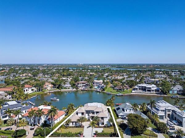 Port Royal, 3163 Gin Ln, Naples, Florida 34102, image 2