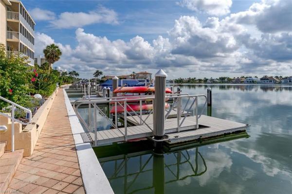 La Maison Club, 3450 N Gulf Shore Blvd #210, Naples, Florida 34103, image 2