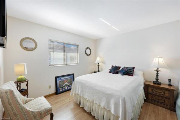 Naples Park, 9940 Vanderbilt Dr, Naples, Florida 34108, image 1