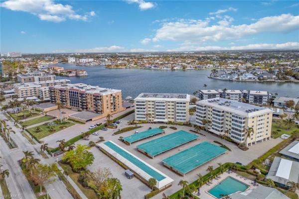 3410 N Gulf Shore Blvd #305, Naples, Florida 34103, image 1