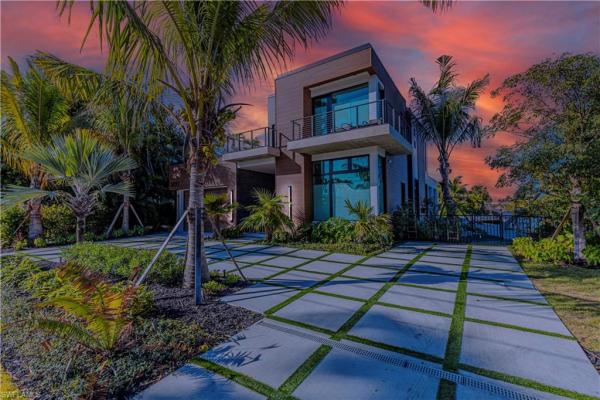 Oyster Bay, 1100 Sandpiper St, Naples, Florida 34102, image 2