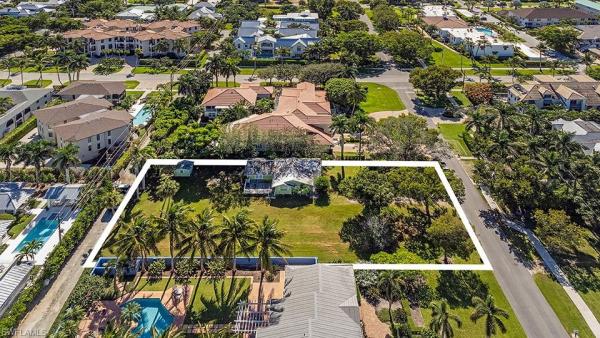 Olde Naples, 955 S 6th St, Naples, Florida 34102, image 1