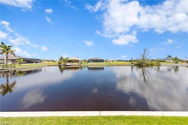 Cape Coral Residential, 4201 Gulfstream Pkwy, Cape Coral, Florida 33993, image 3