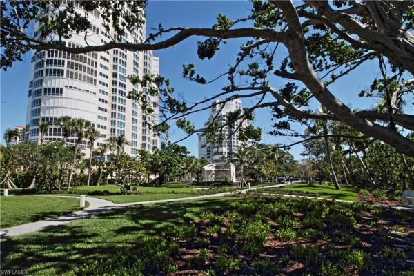 788 Park Shore Dr #F13, Naples, Florida 34103, image 1