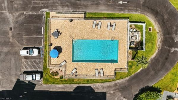 Royal Pelican Townhouse At Bay Beach, 4521 Bay Beach Ln #325, Fort Myers Beach, Florida 33931, image 3