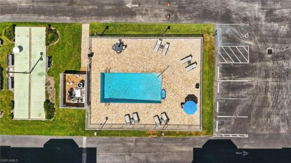 Royal Pelican Townhouse At Bay Beach, 4521 Bay Beach Ln #325, Fort Myers Beach, Florida 33931, image 2