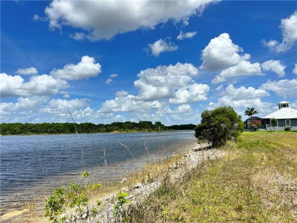 Saddlebrook Lakes, 515 W Shady Hollow Blvd, Naples, Florida 34120, image 1