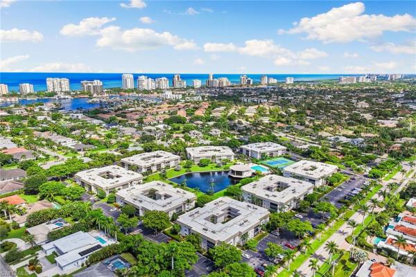 Hidden Lake Villas At Park Shore, 788 Park Shore Dr #H20, Naples, Florida 34103, image 2