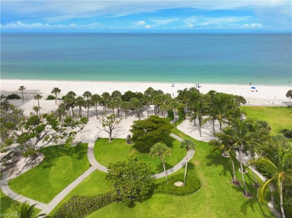 The Colonade At Park Shore, 231 Colonade Cir, Naples, Florida 34103, image 2
