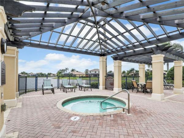 Saturnia Lakes, 2446 Butterfly Palm Dr, Naples, Florida 34119, image 1