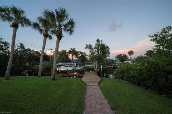 Island Park Woodlands, 6075 Island Park Ct, Fort Myers, Florida 33908, image 1