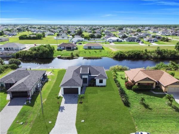 Cape Coral Residential, 2824 4th Pl, Cape Coral, Florida 33993, image 2