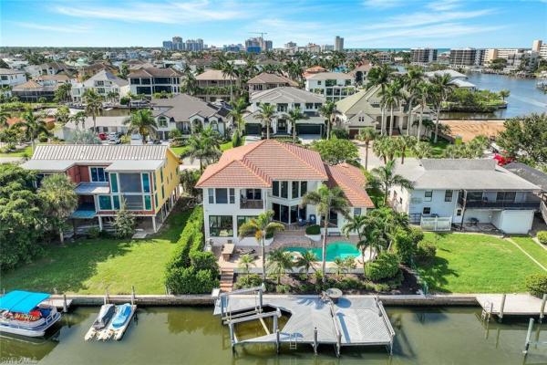 Conners At Vanderbilt Beach, 155 Heron Ave, Naples, Florida 34108, image 1