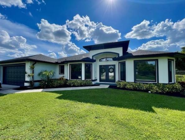 Lehigh Acres, 419 Edison Ave, Lehigh Acres, Florida 33972, image 1