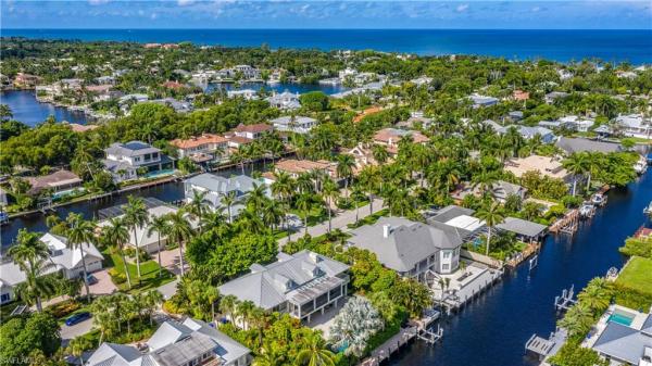 Aqualane Shores, 491 S 17th Ave, Naples, Florida 34102, image 2