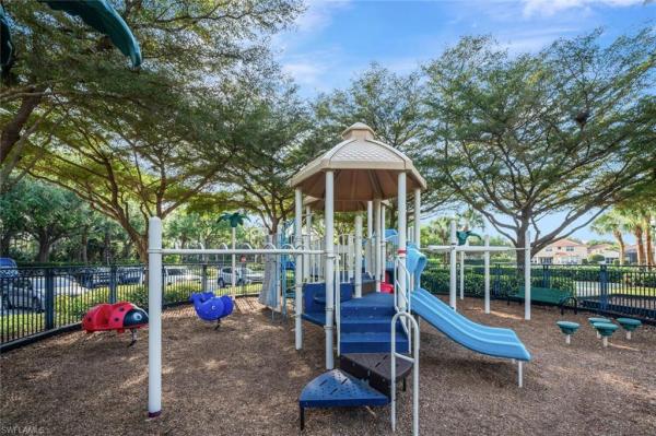 Saturnia Lakes, 1905 Isla De Palma Cir, Naples, Florida 34119, image 2