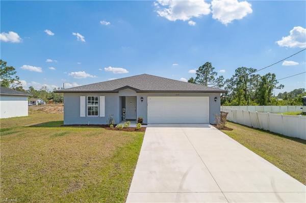 Lehigh Acres Residential, 3611 SW 39th St, Lehigh Acres, Florida 33976, image 1
