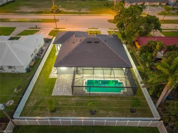 Cape Coral, 926 Gleason Pkwy, Cape Coral, Florida 33914, image 1