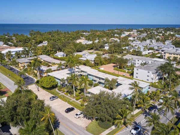 Garden Court At Olde Naples, 271 S 8th Ave #271, Naples, Florida 34102, image 2