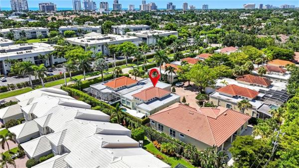 Mews Of Naples At Park Shore, 3712 Rachel Ln, Naples, Florida 34103, image 1