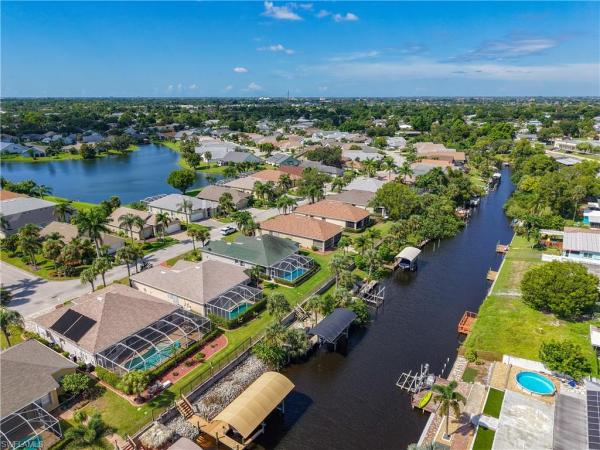 Palm Island, 9346 Palm Island Cir, North Fort Myers, Florida 33903, image 1
