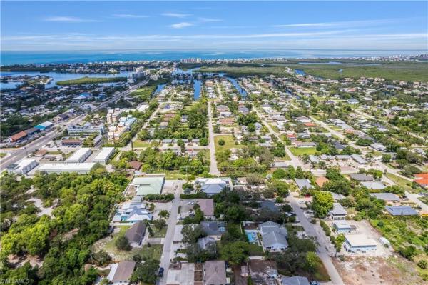 4266 Springs Ln, Bonita Springs, Florida 34134, image 1