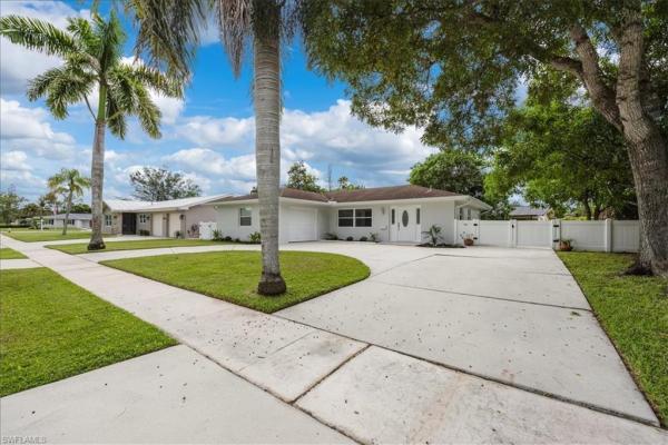 Poinciana Village, 2590 Poinciana St, Naples, Florida 34105, image 1