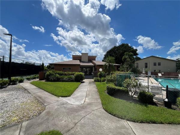Sawmill Villas, 5709 Foxlake Dr #102, North Fort Myers, Florida 33917, image 2