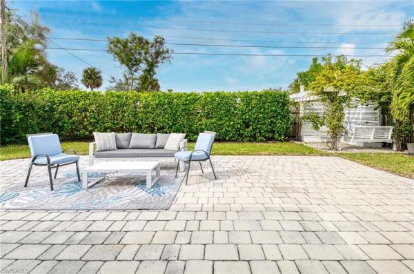 Brookside, 1280 Barbizon Ln, Naples, Florida 34104, image 2