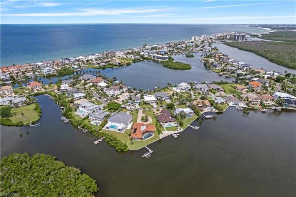 Carolands, 26900 Mclaughlin Blvd, Bonita Springs, Florida 34134, image 1