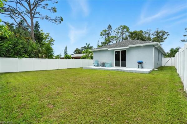 Heitmans, 10140 Carolina St, Bonita Springs, Florida 34135, image 1
