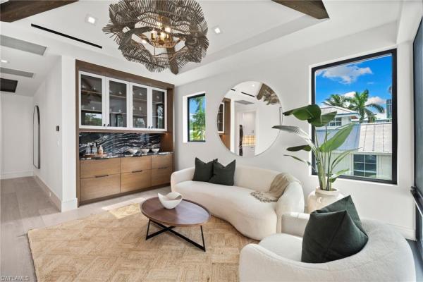 Olde Naples, 273 S 10th Ave, Naples, Florida 34102, image 3