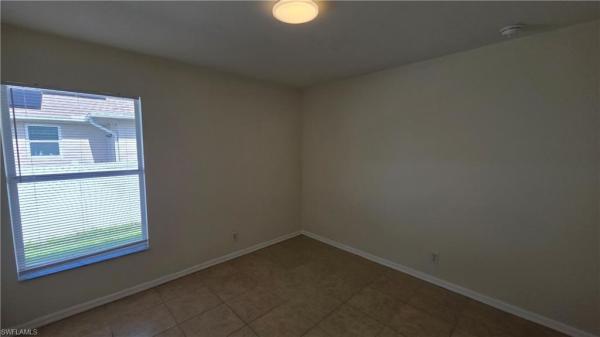 Gator Circle, 1505 35th St, Cape Coral, Florida 33909, image 2