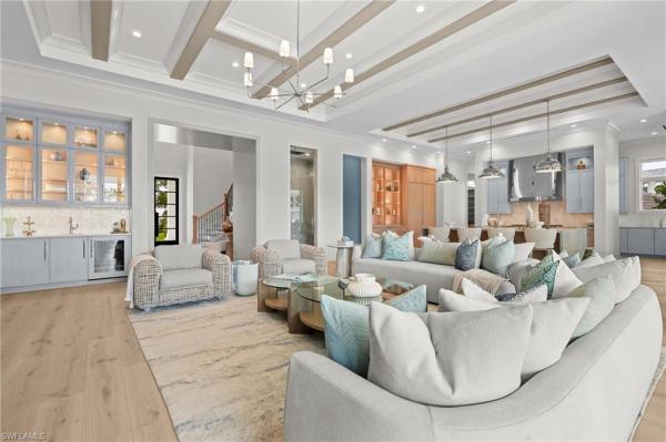 Park Shore, 4776 Crayton Ct, Naples, Florida 34103, image 1