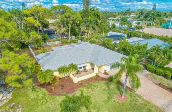 173 7th St, Bonita Springs, Florida 34134, image 1